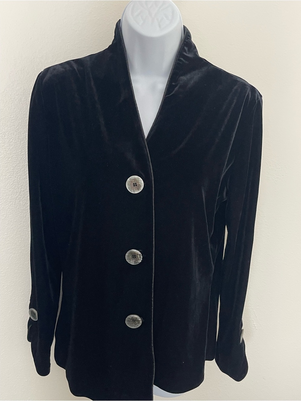 Harve Benard Black Velvet Button-Front Blazer